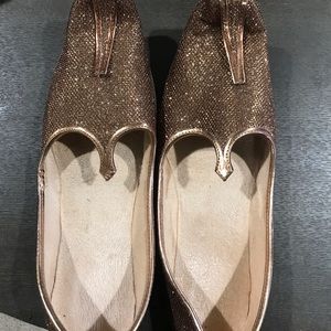 Man Indian dress shoes jutti